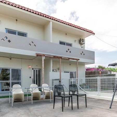 Sea Side Yaka Villa Onna Buitenkant foto