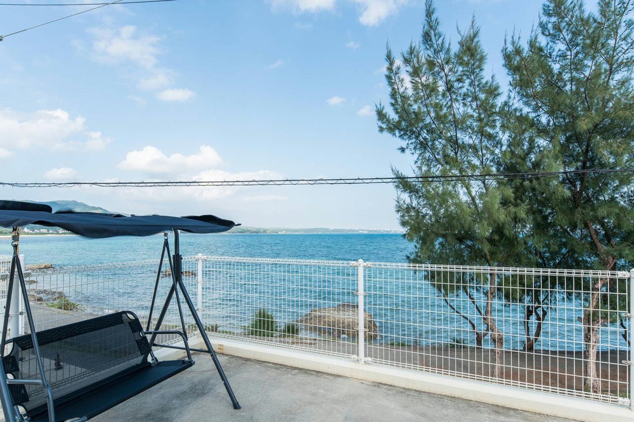 Sea Side Yaka Villa Onna Buitenkant foto